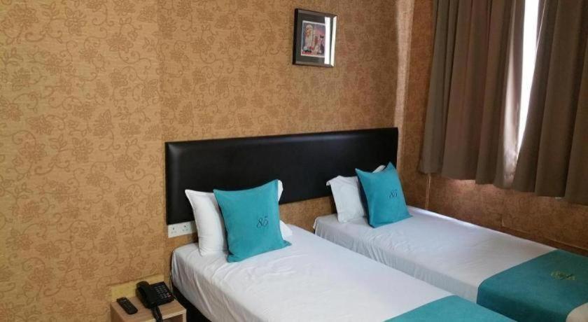 85 Garden Hotel